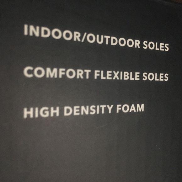 new Club Room Men's Blackwatch Red Tartan Slip-On Slippers in Size Small 6 - 7 - Picture 4 of 9